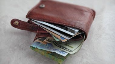 rfid protect wallet|13 things you should never keep in your wallet.